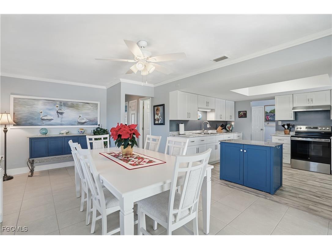 2607 Bayshore Drive Matlacha FL 33993 2025024786 image10