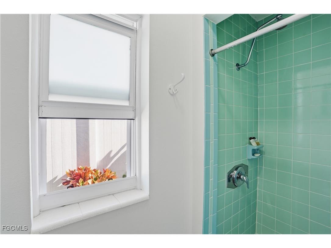 2607 Bayshore Drive Matlacha FL 33993 2025024786 image21