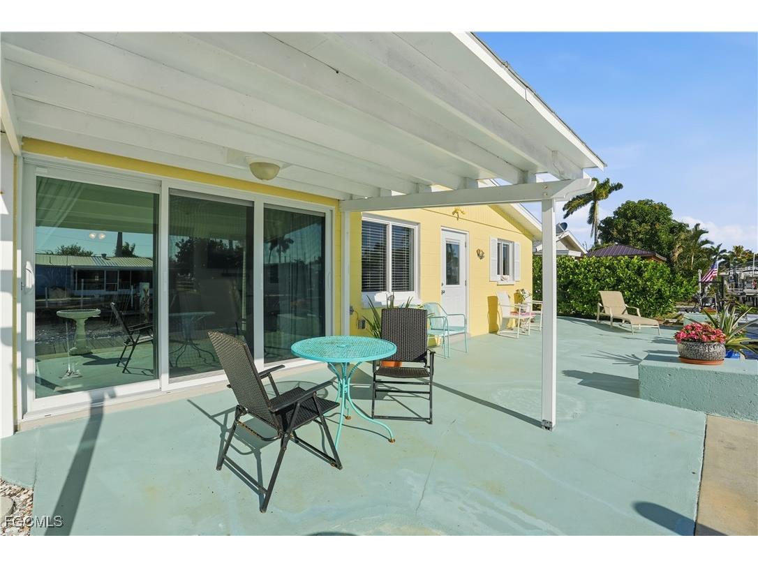 2607 Bayshore Drive Matlacha FL 33993 2025024786 image30