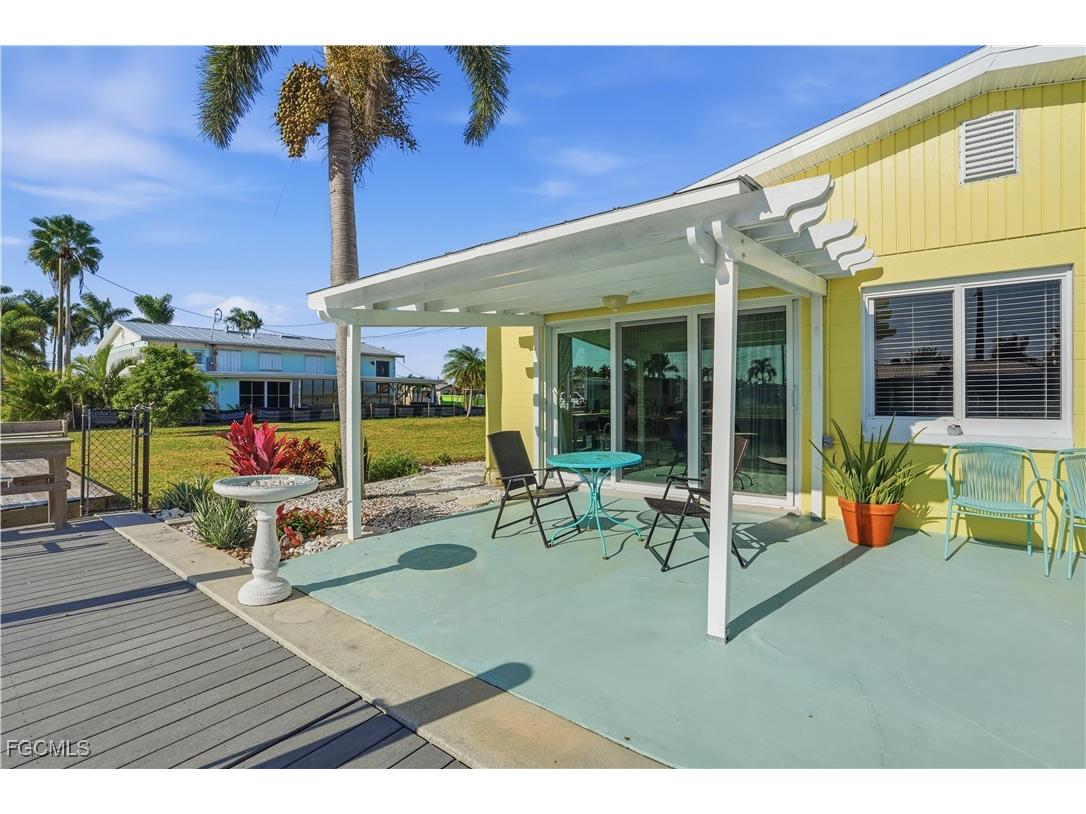 2607 Bayshore Drive Matlacha FL 33993 2025024786 image33