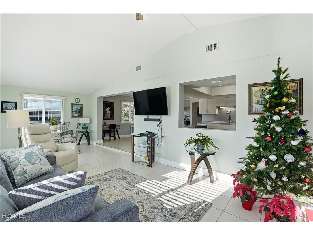 2607 Bayshore Drive Matlacha FL 33993 2025024786 image6