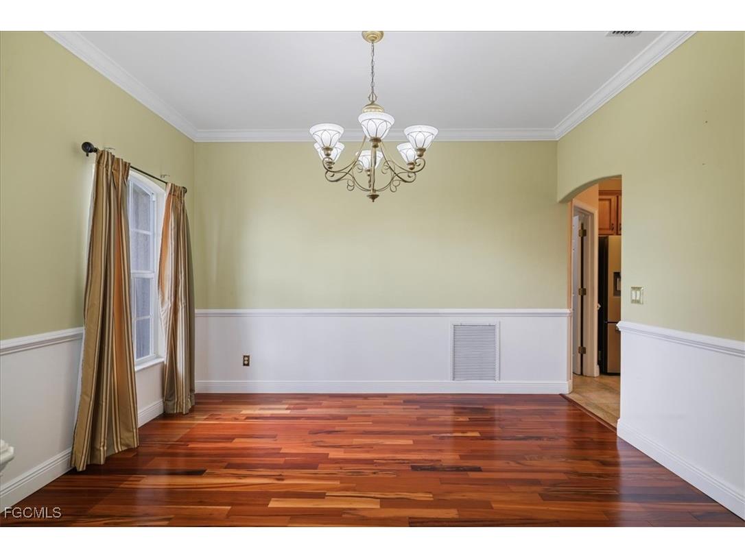 2607 Chiquita Boulevard S Cape Coral FL 33914 2025013630 image17