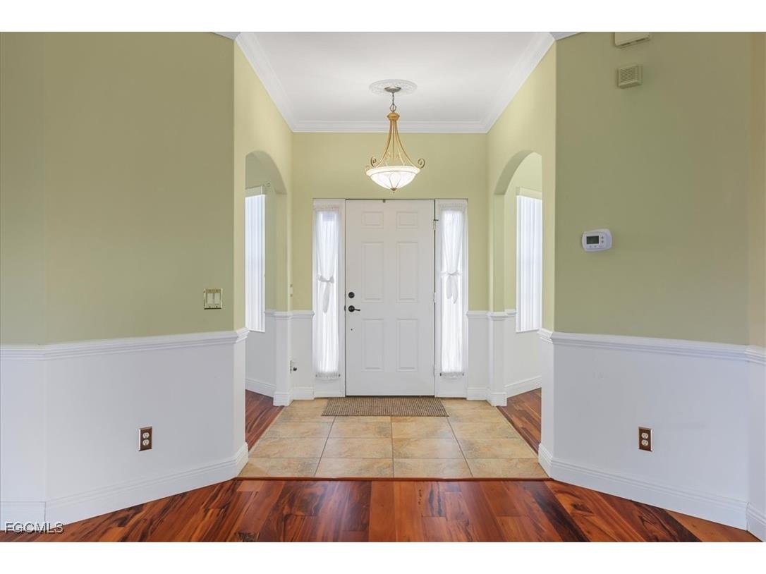 2607 Chiquita Boulevard S Cape Coral FL 33914 2025013630 image18