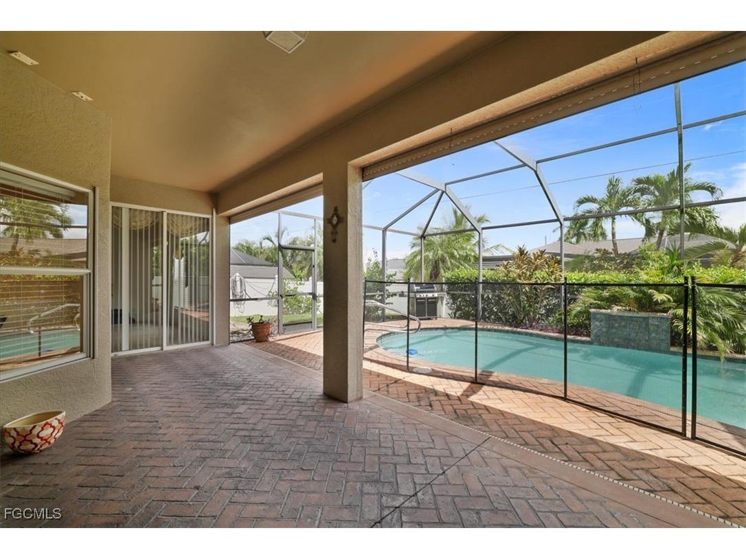 2607 Chiquita Boulevard S Cape Coral FL 33914 2025013630 image36