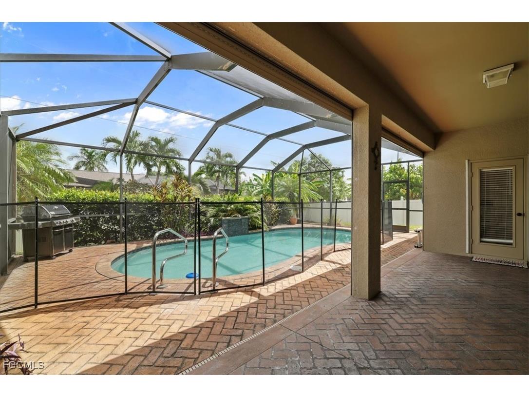 2607 Chiquita Boulevard S Cape Coral FL 33914 2025013630 image37