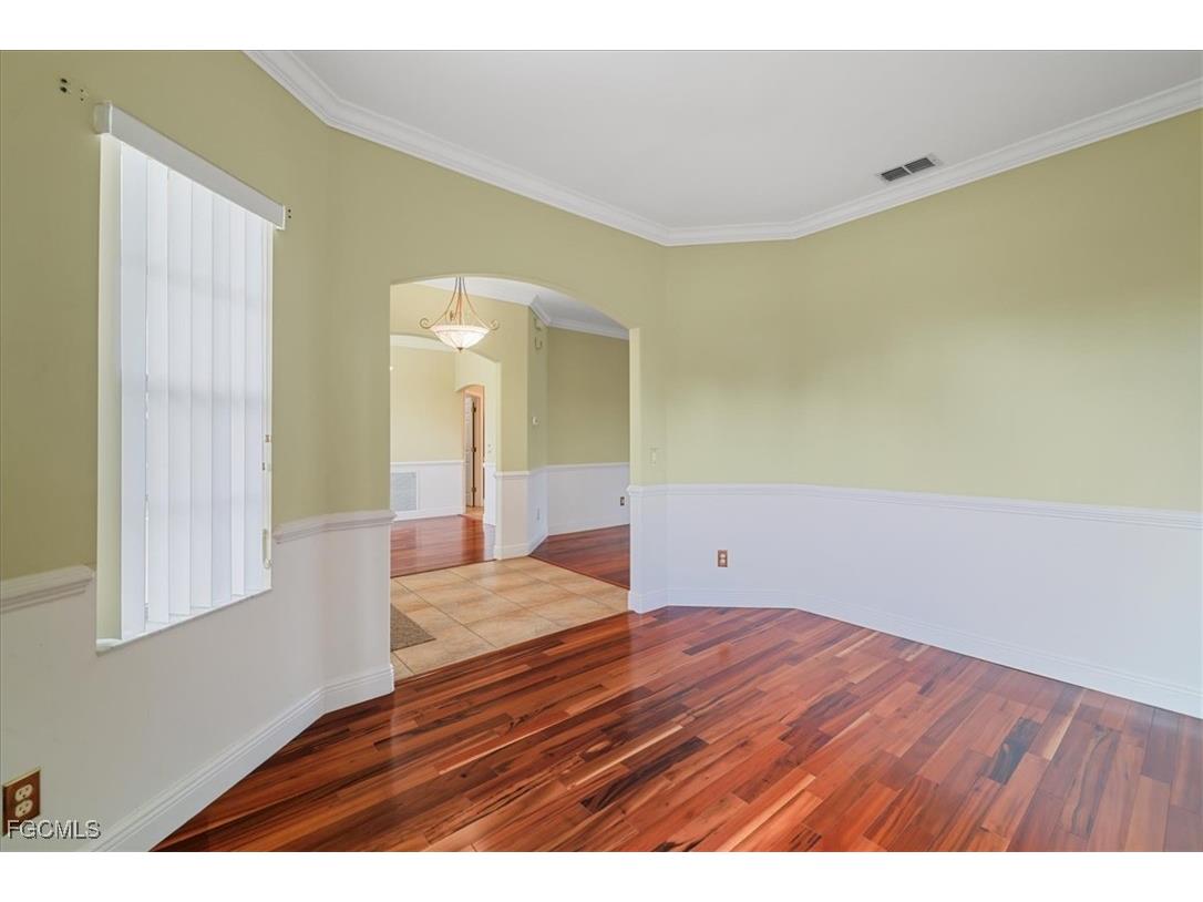 2607 Chiquita Boulevard S Cape Coral FL 33914 2025013630 image39