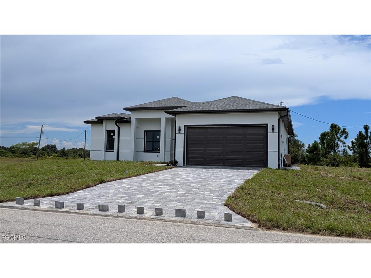 2607 E 15th Street Lehigh Acres FL 33972 2025008393 image1