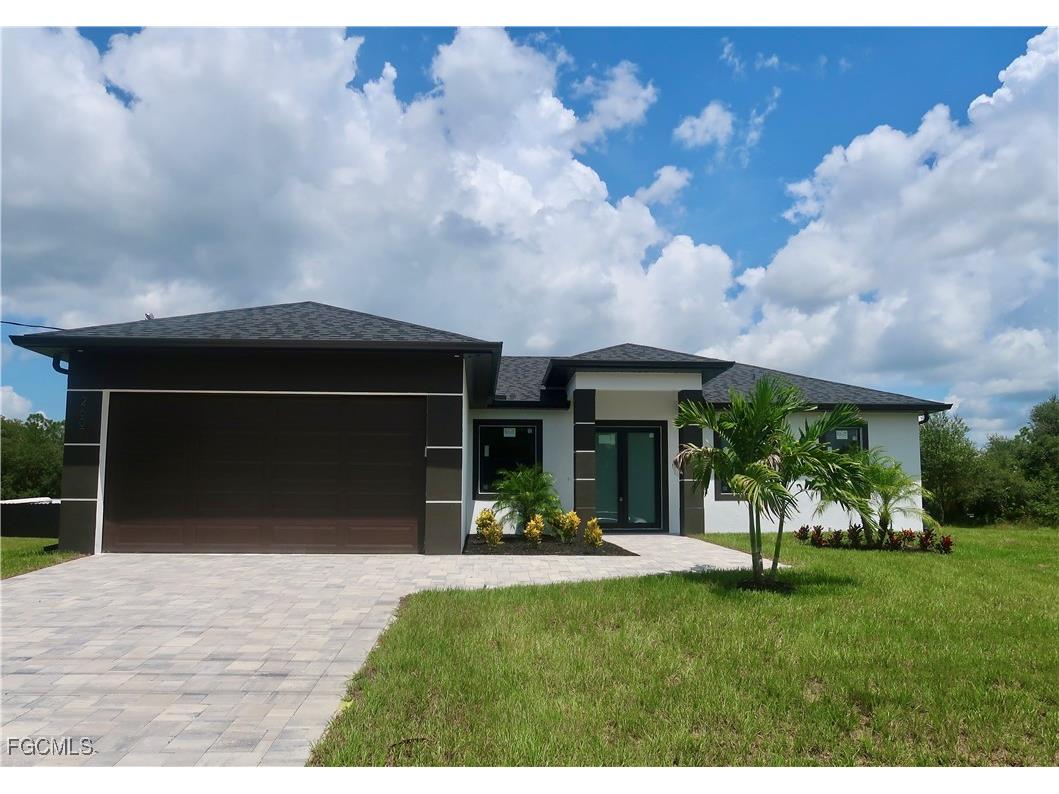 2607 E 18th Street Lehigh Acres FL 33972 2025008412 image1