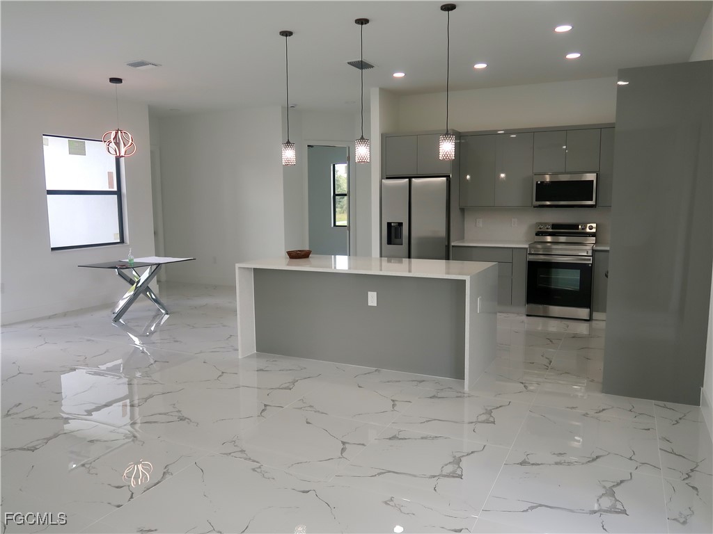 2607 E 18th Street Lehigh Acres FL 33972 2025008412 image5