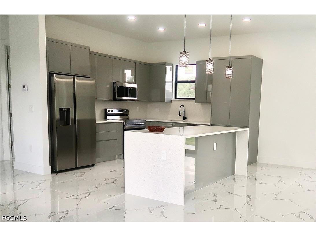 2607 E 18th Street Lehigh Acres FL 33972 2026025420 image6
