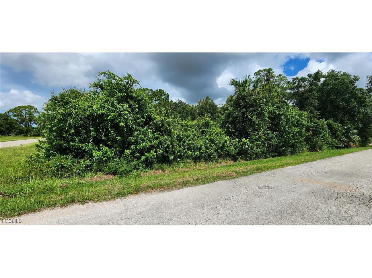 2607 Leeland Heights Boulevard E Lehigh Acres FL 33936 2025004966 image3