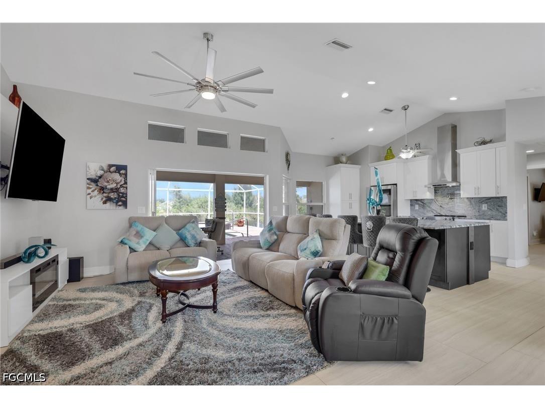 2607 NW 9th Terrace Cape Coral FL 33993 2026015038 image12