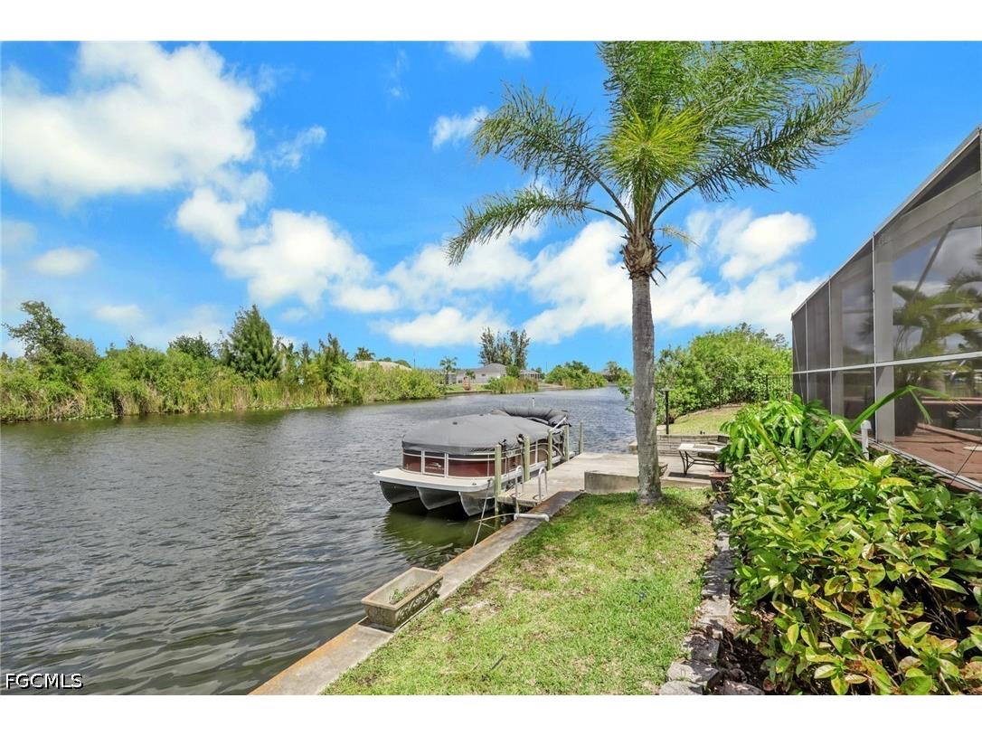 2607 NW 9th Terrace Cape Coral FL 33993 2026015038 image4