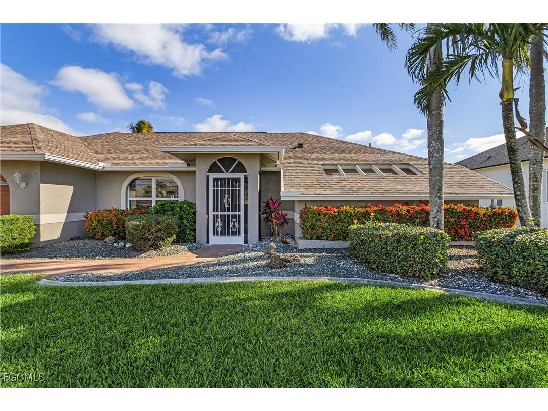 2607 SE 23rd Avenue Cape Coral FL 33904 2025009086 image1