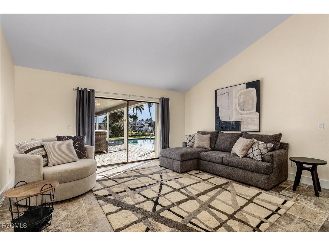 2607 SE 23rd Avenue Cape Coral FL 33904 2025009086 image10