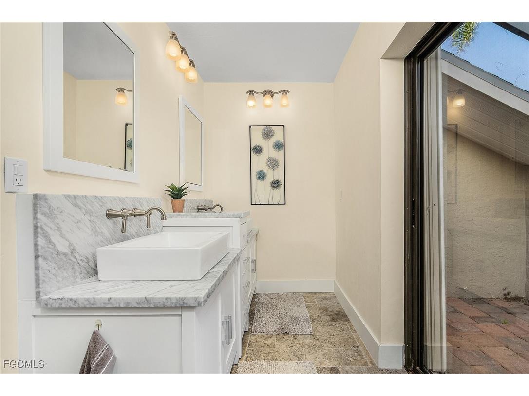 2607 SE 23rd Avenue Cape Coral FL 33904 2025009086 image13