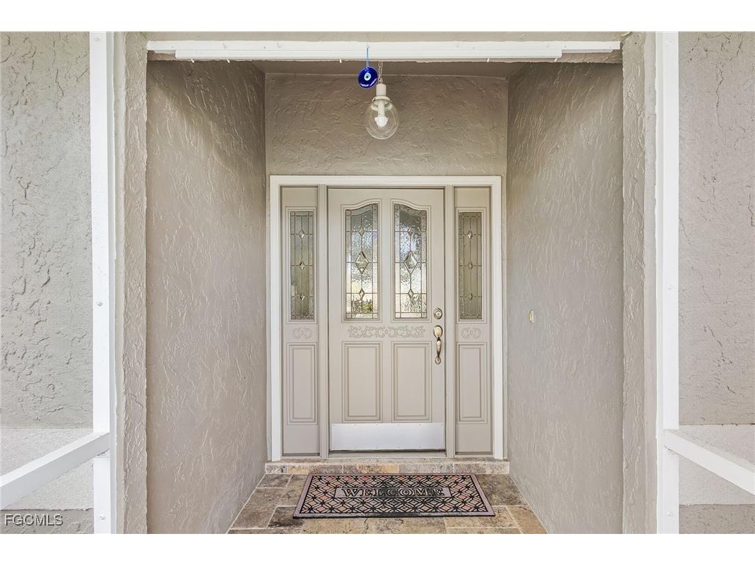 2607 SE 23rd Avenue Cape Coral FL 33904 2025009086 image3