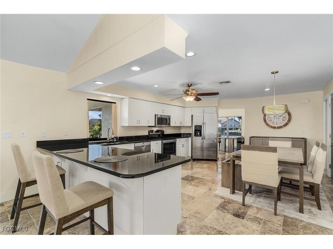 2607 SE 23rd Avenue Cape Coral FL 33904 2025009086 image5