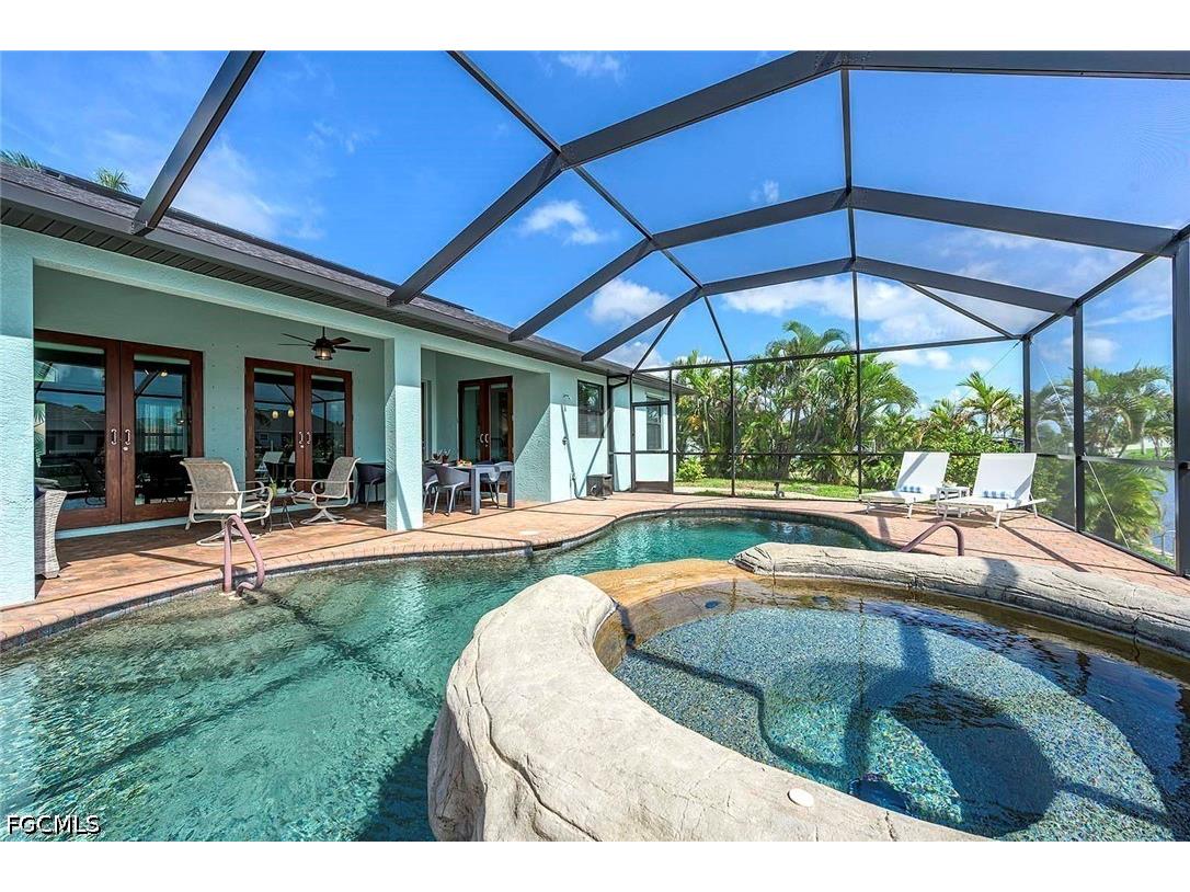 2607 SW 21st Avenue Cape Coral FL 33914 2026018997 image1
