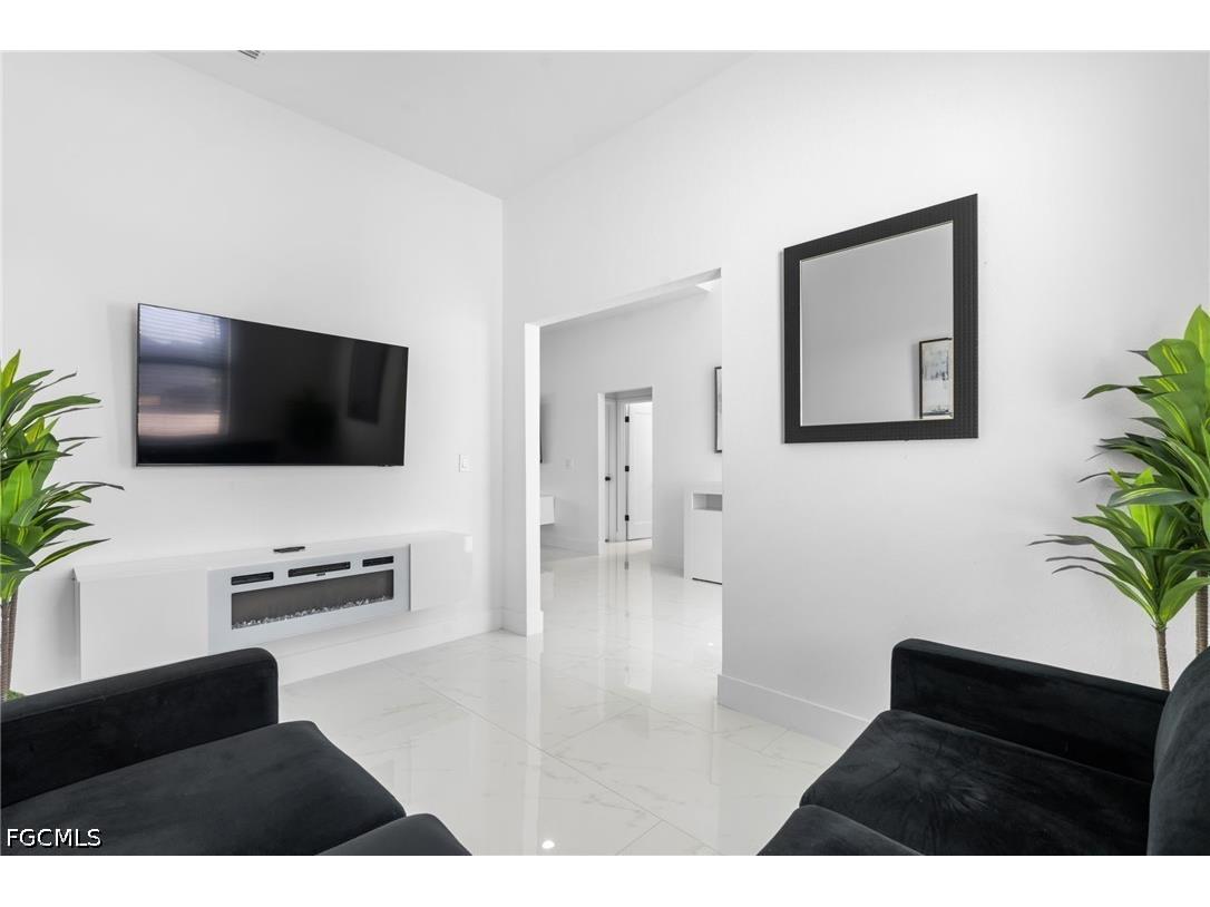 2608 25th Street W Lehigh Acres FL 33971 2025025537 image4