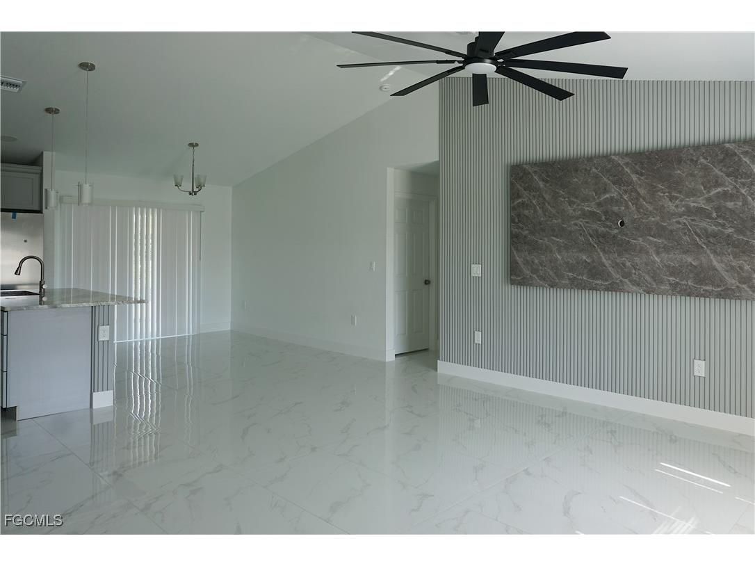 2608 30th Street SW Lehigh Acres FL 33976 2025021425 image4