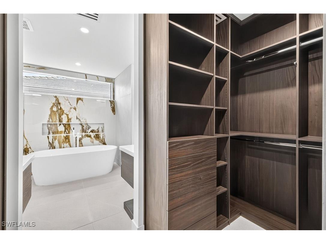 2608 SW 20th Avenue Cape Coral FL 33914 2025001306 image18