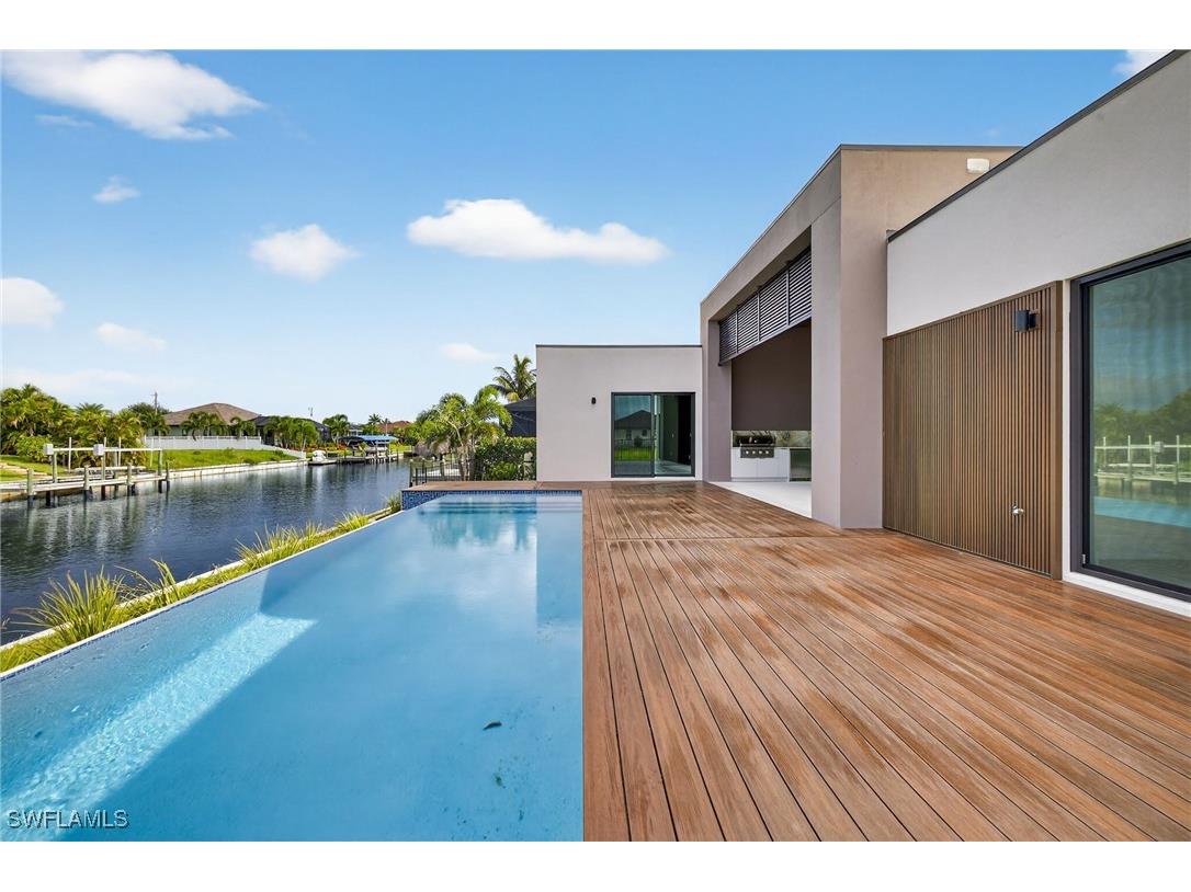 2608 SW 20th Avenue Cape Coral FL 33914 2025001306 image40