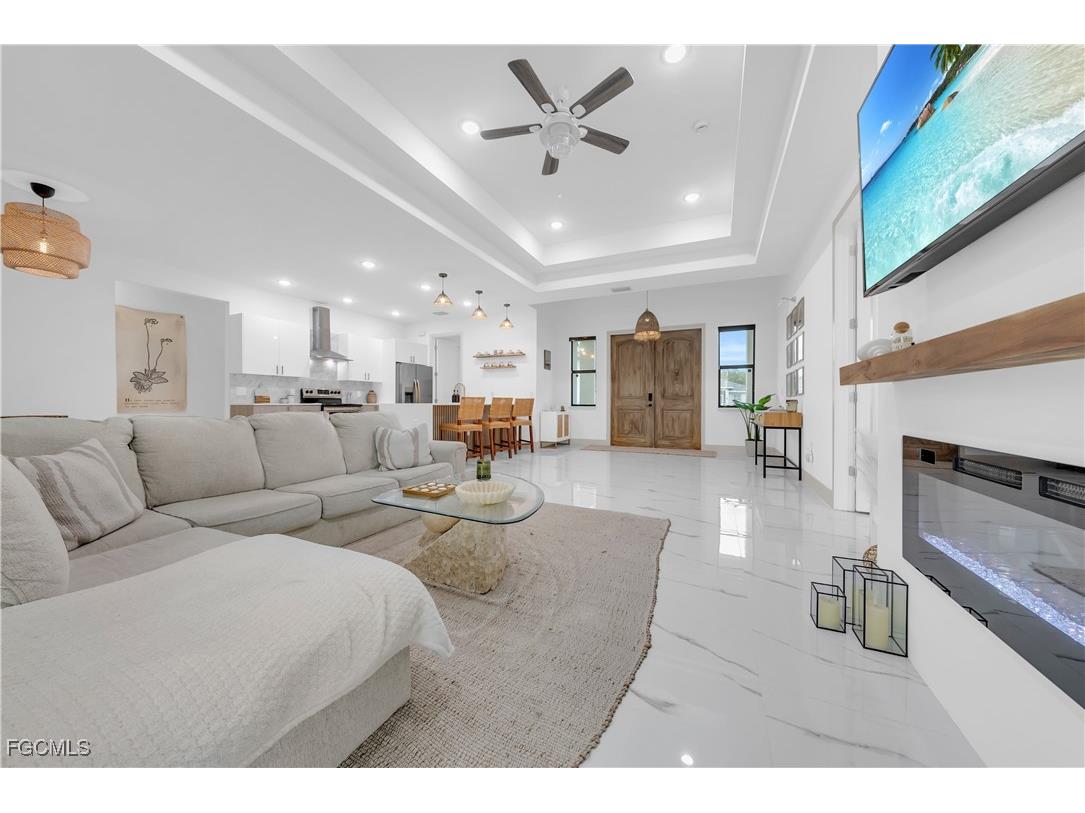 2609 27th Street W Lehigh Acres FL 33971 2025013763 image5