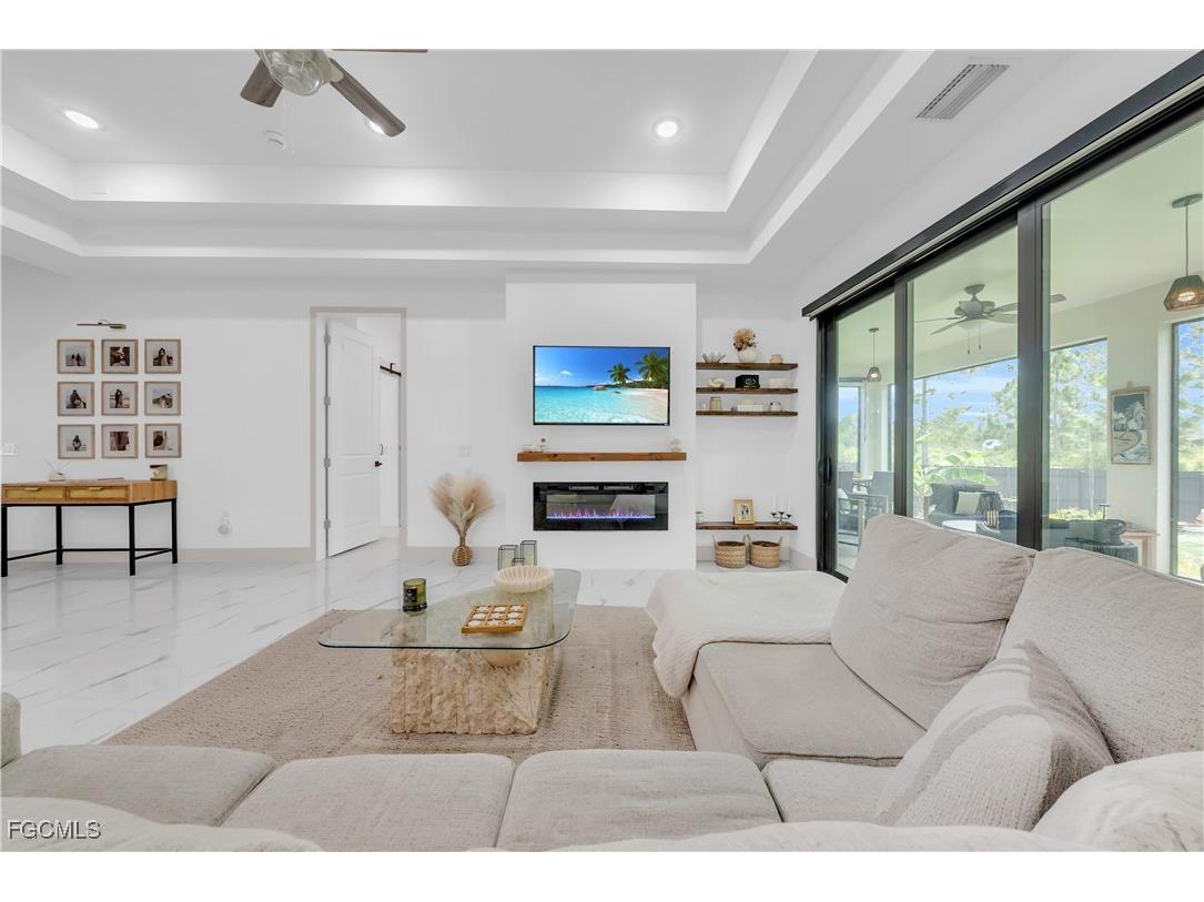 2609 27th Street W Lehigh Acres FL 33971 2025013763 image6