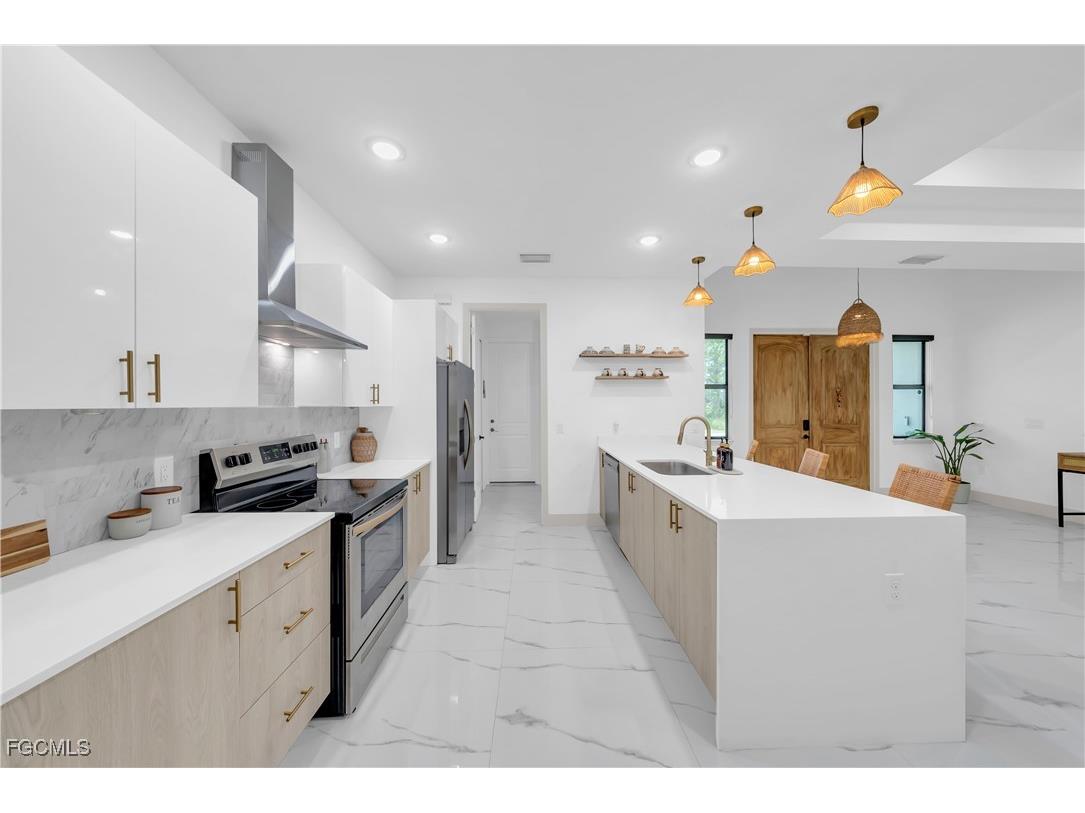 2609 27th Street W Lehigh Acres FL 33971 2025013763 image8