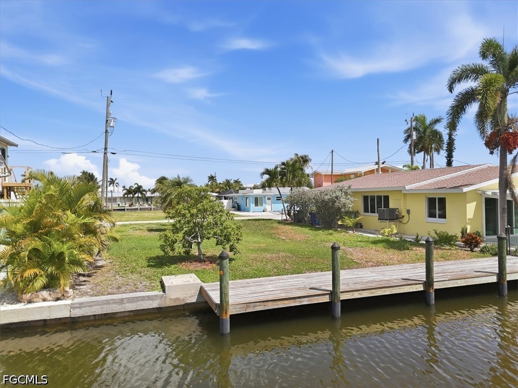 2609 Bayshore Drive Matlacha FL 33993 2026024672 image1