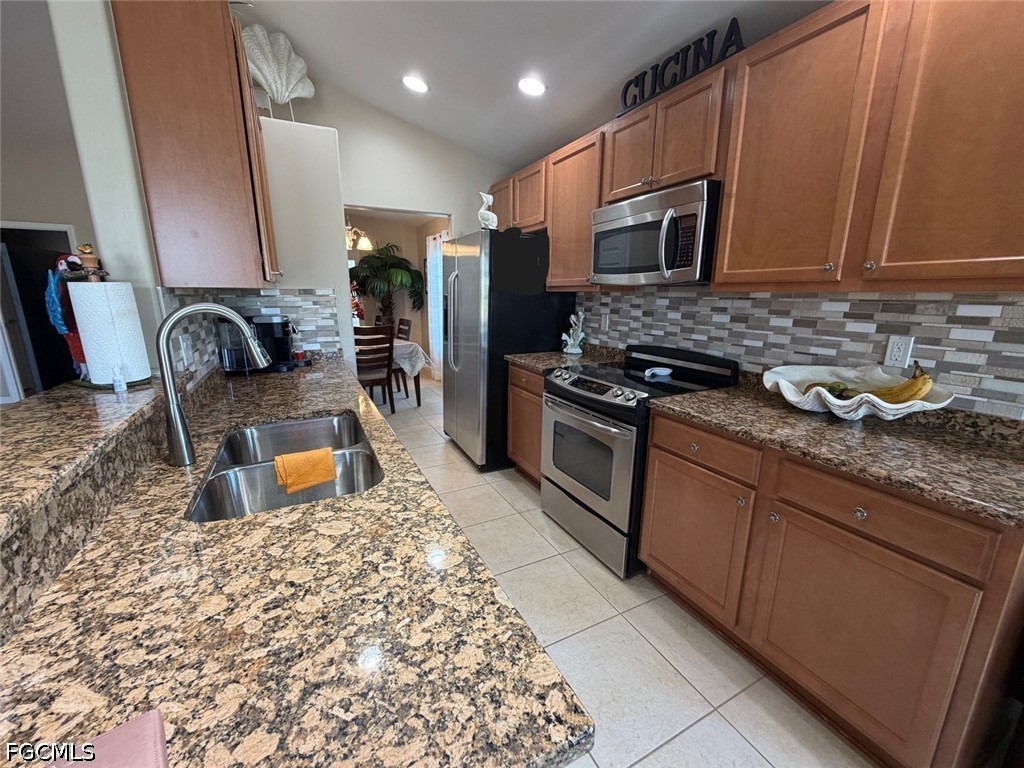 2609 Clairfont Court Cape Coral FL 33991 2026014735 image12