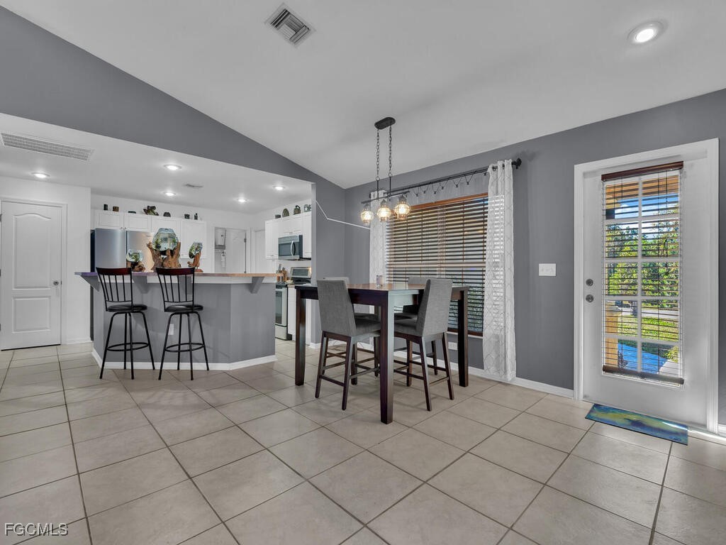 2609 NE 5th Avenue Cape Coral FL 33909 2026004599 image4