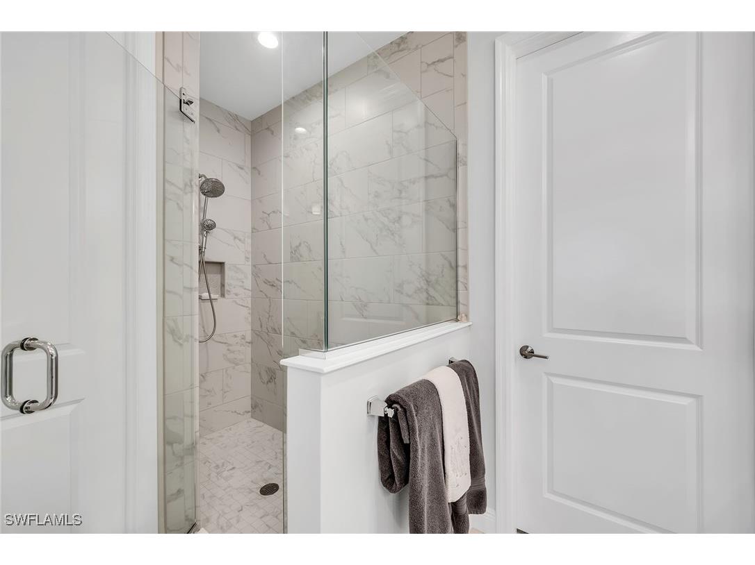 2609 Seychelles Circle #1607 Naples FL 34112 226003157 image26