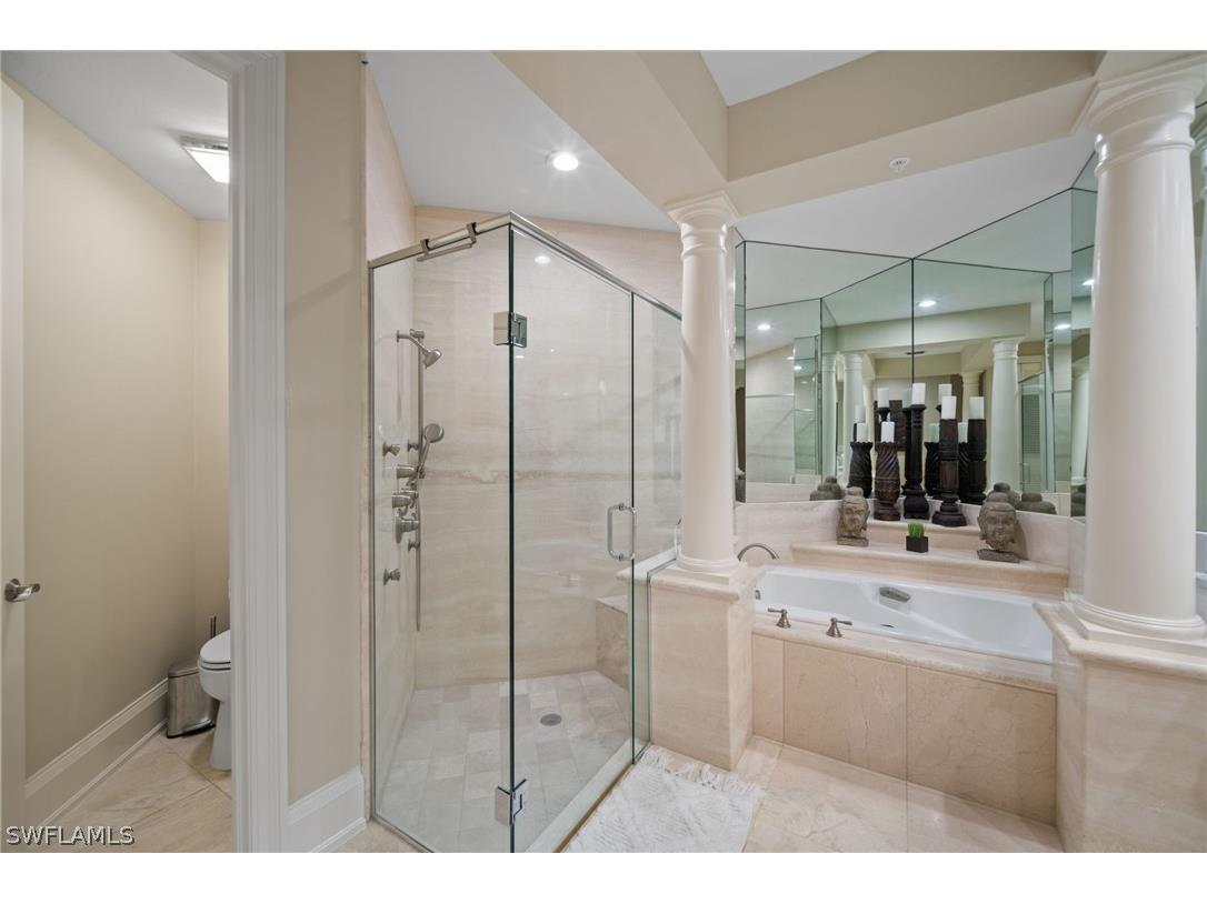 261 Colonade Circle #2701 Naples FL 34103 226006536 image22