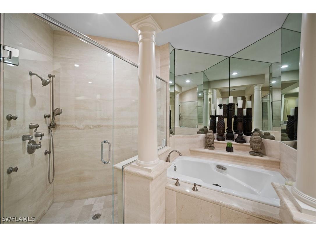 261 Colonade Circle #2701 Naples FL 34103 226006536 image23