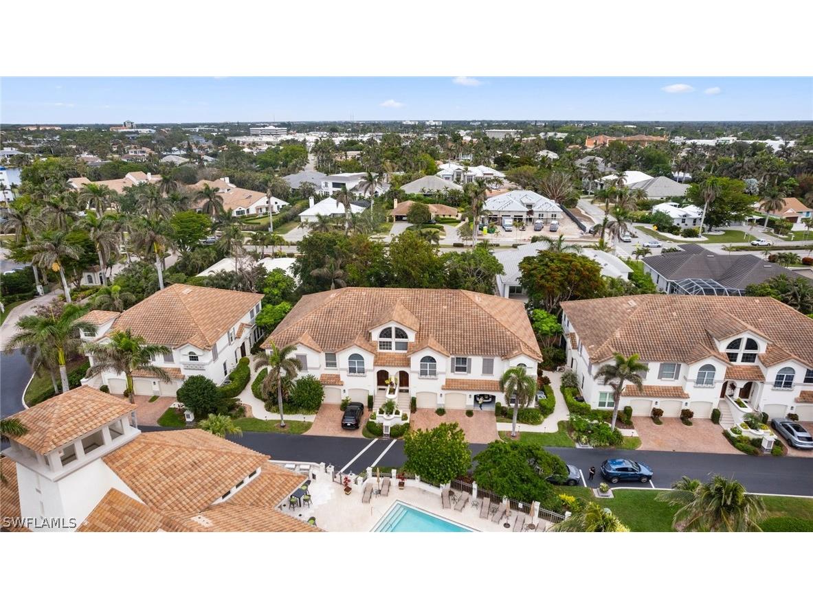261 Colonade Circle #2701 Naples FL 34103 226006536 image40