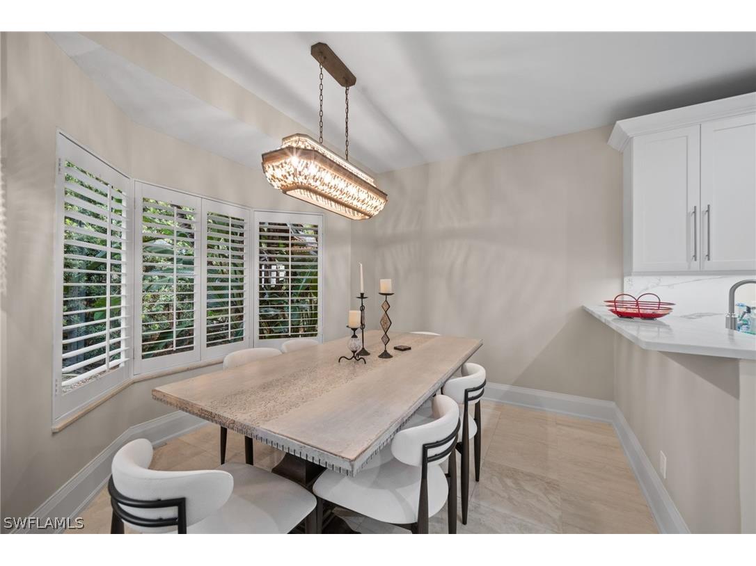 261 Colonade Circle #2701 Naples FL 34103 226006536 image8