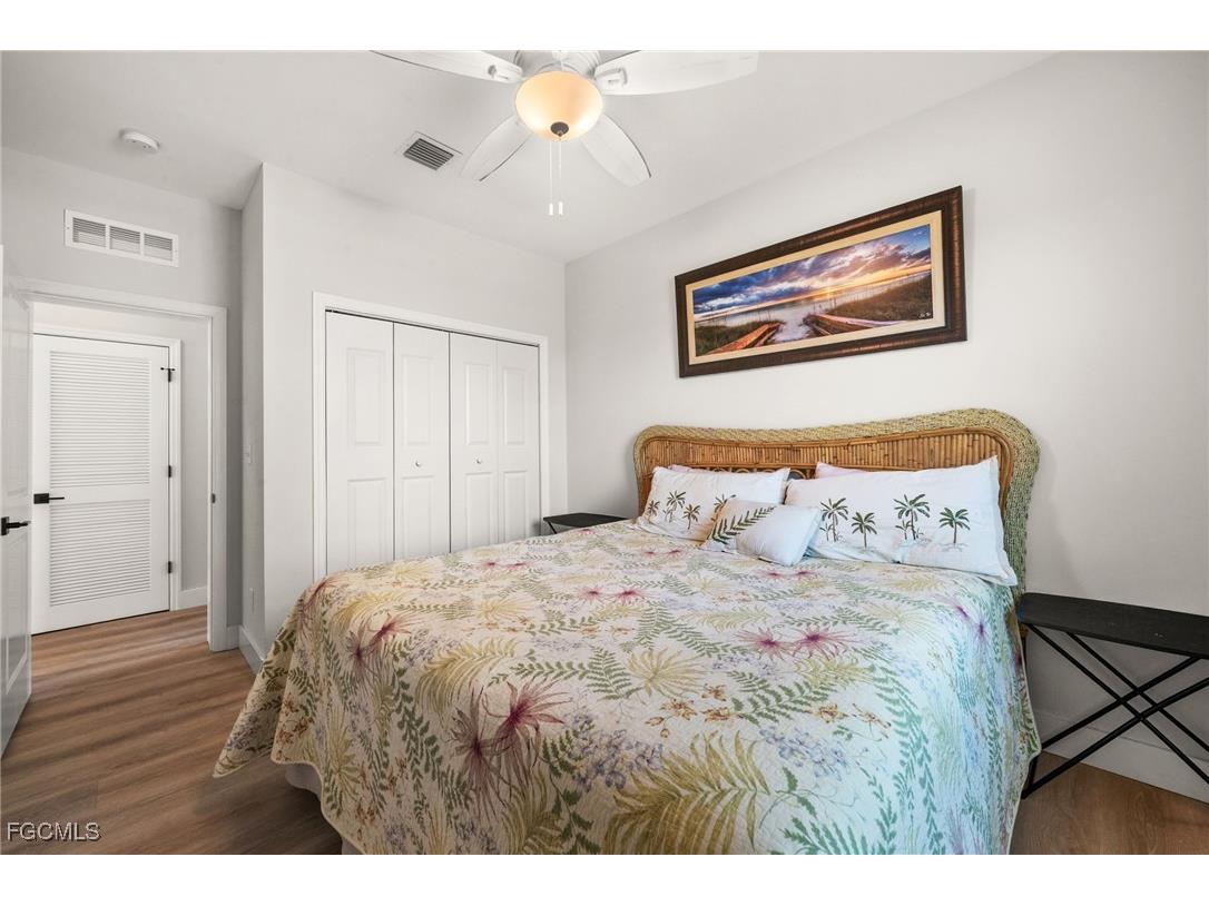 261 Donora Boulevard Fort Myers Beach FL 33931 2025006574 image16