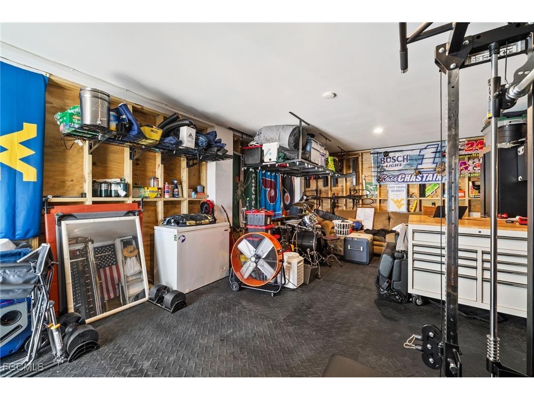 261 Donora Boulevard Fort Myers Beach FL 33931 2025006574 image21