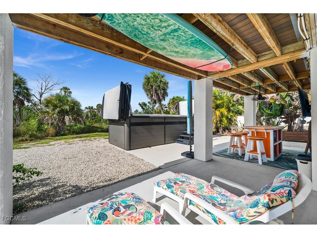 261 Donora Boulevard Fort Myers Beach FL 33931 2025006574 image25