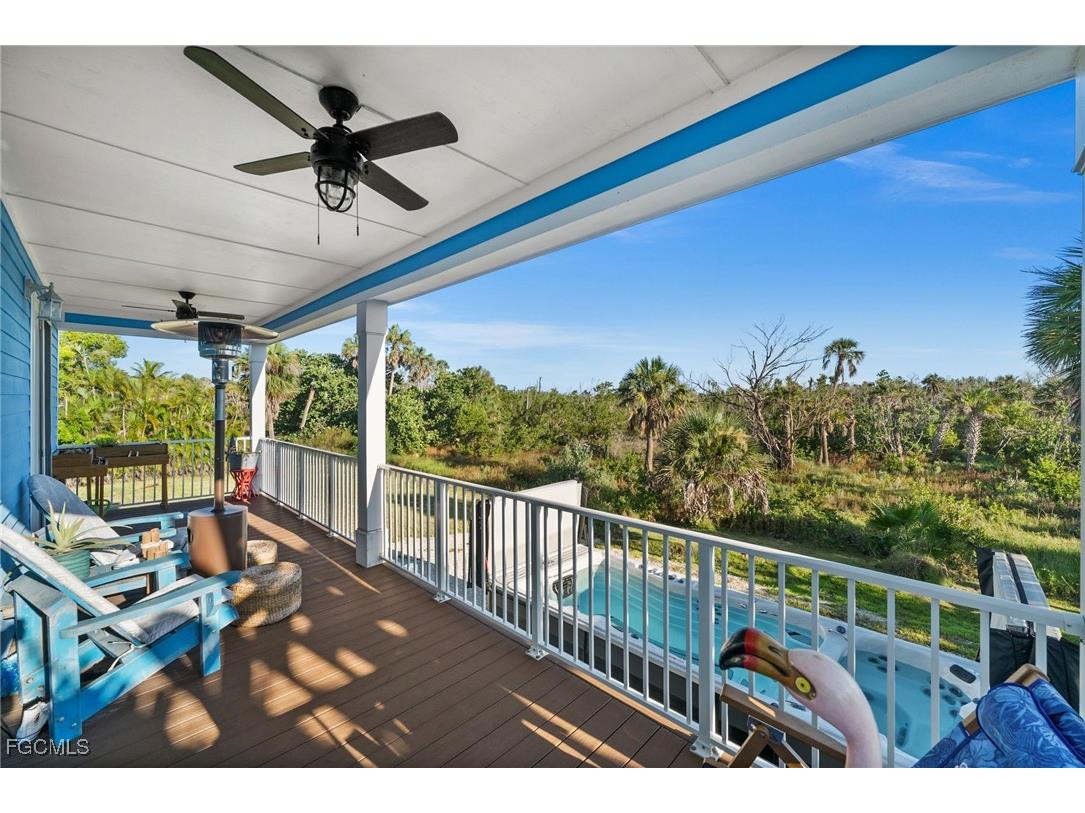261 Donora Boulevard Fort Myers Beach FL 33931 2025006574 image3