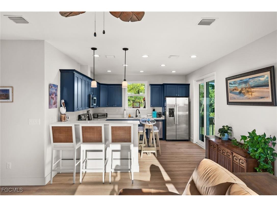 261 Donora Boulevard Fort Myers Beach FL 33931 2025006574 image7