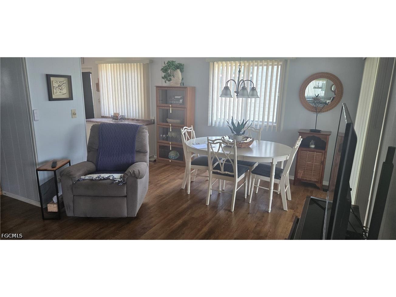 261 Palmer Boulevard North Fort Myers FL 33903 2026020077 image3