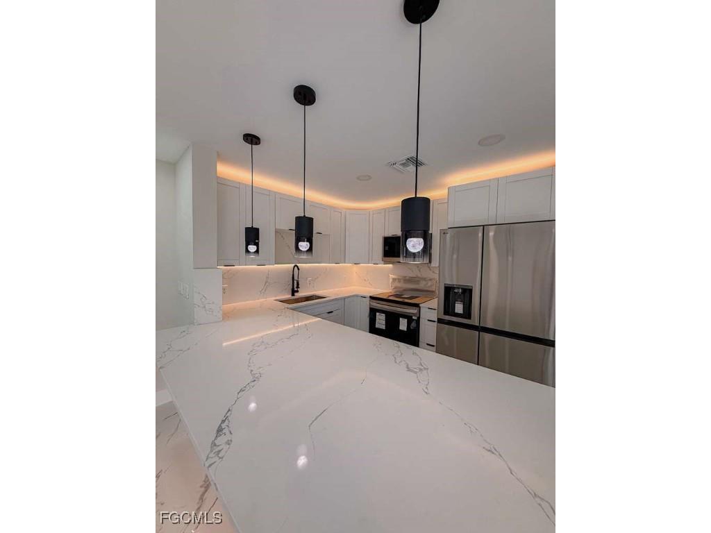 2610 27th Street SW Lehigh Acres FL 33976 2025025652 image3