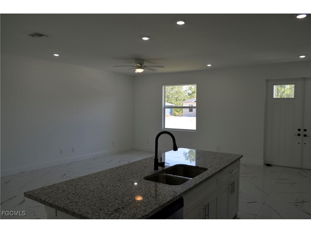 2610 34th Street W Lehigh Acres FL 33971 2025014204 image3