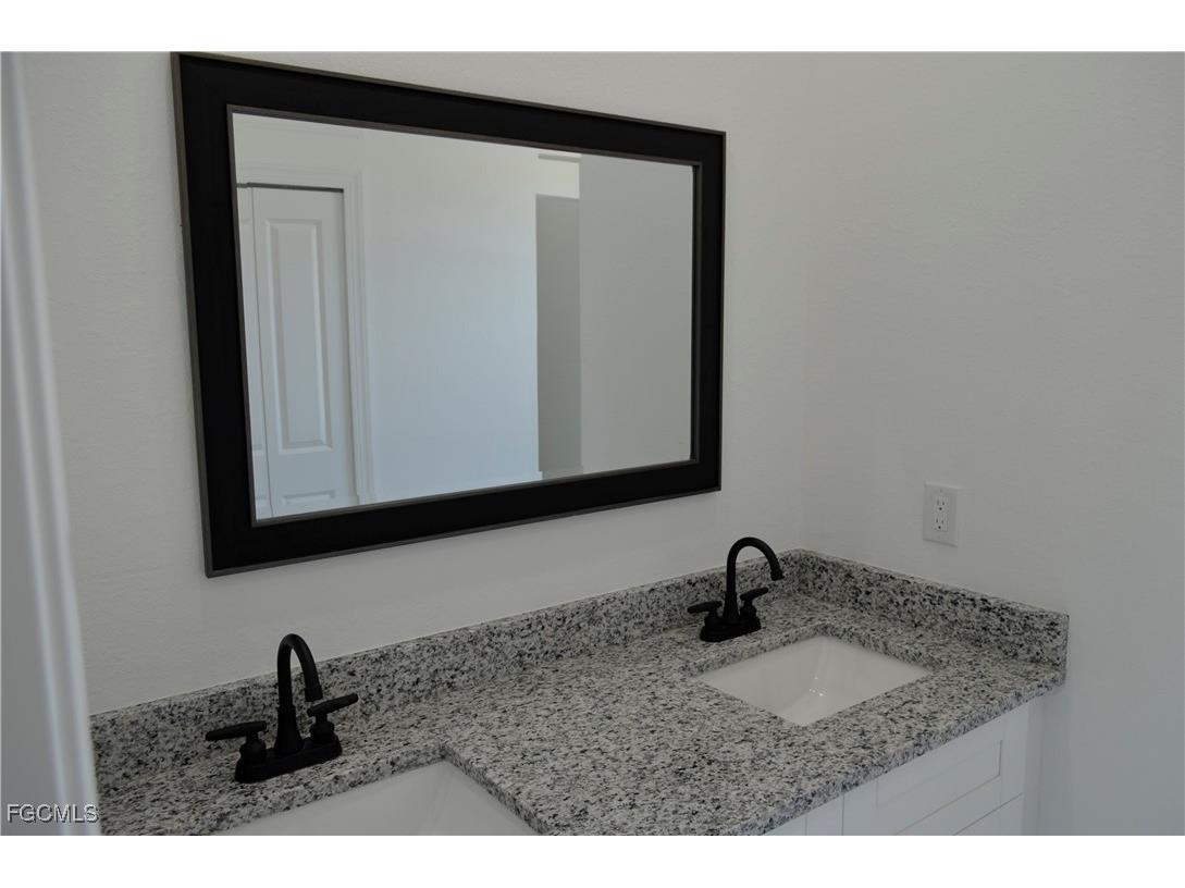 2610 34th Street W Lehigh Acres FL 33971 2025014204 image6