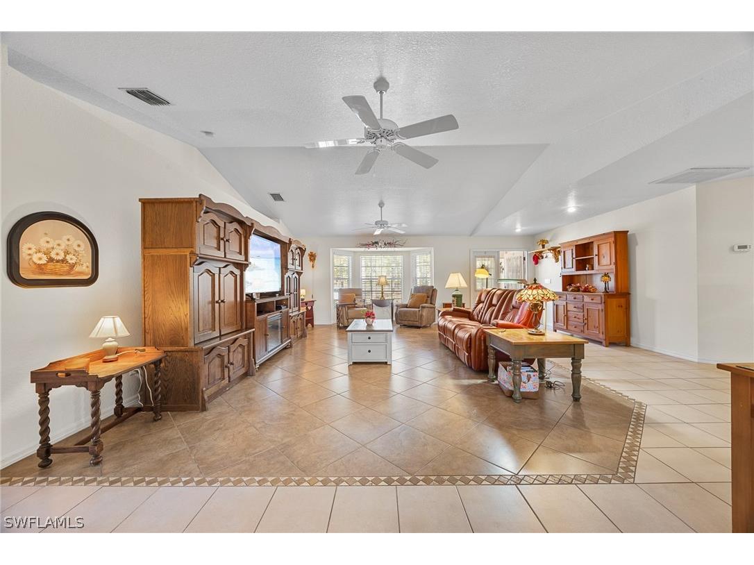 2610 6th Avenue NE Naples FL 34120 226006053 image12