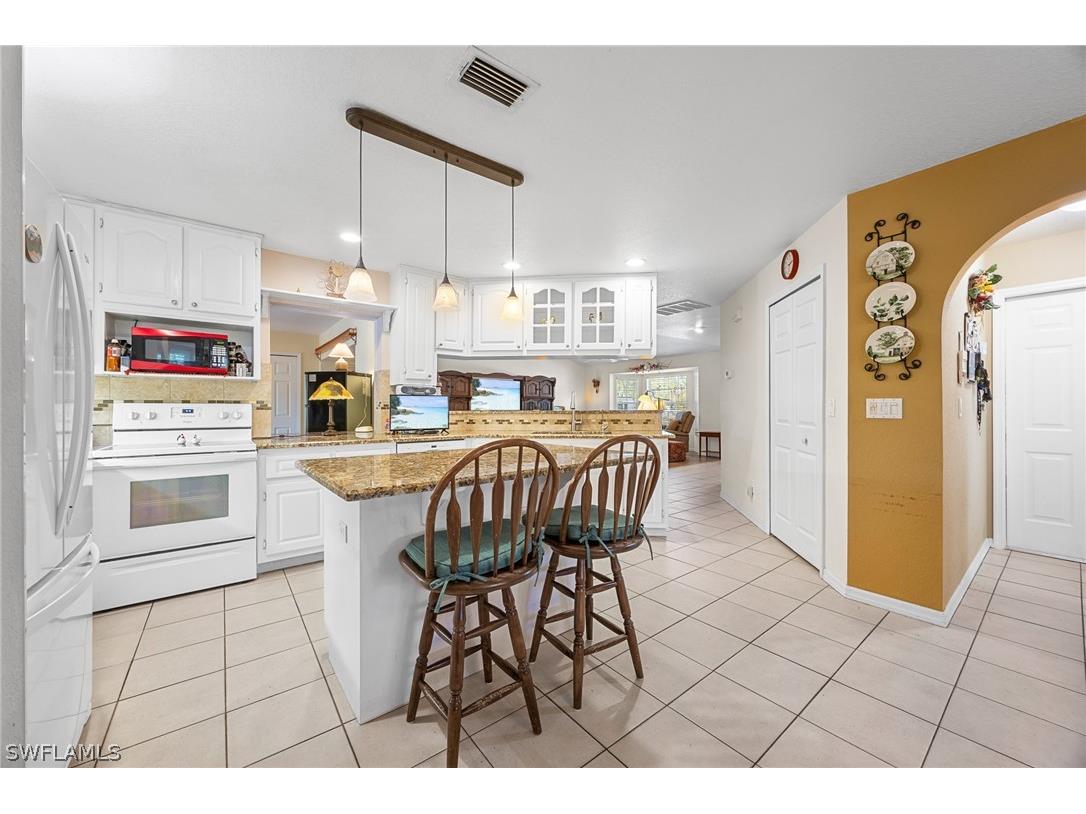 2610 6th Avenue NE Naples FL 34120 226006053 image23