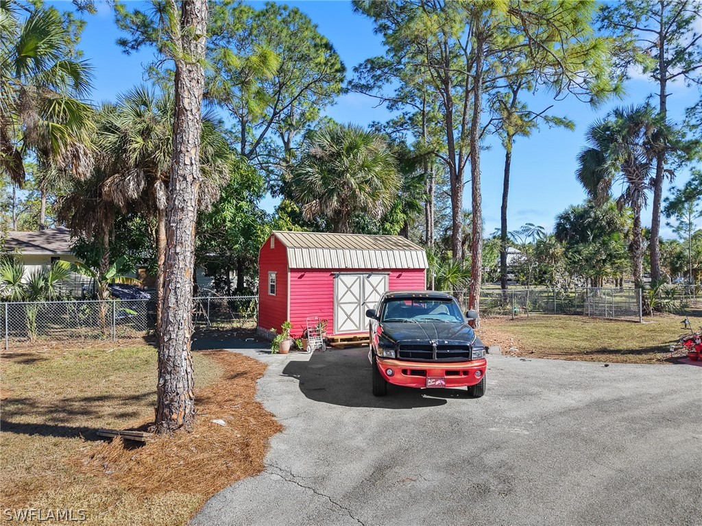 2610 6th Avenue NE Naples FL 34120 226006053 image37